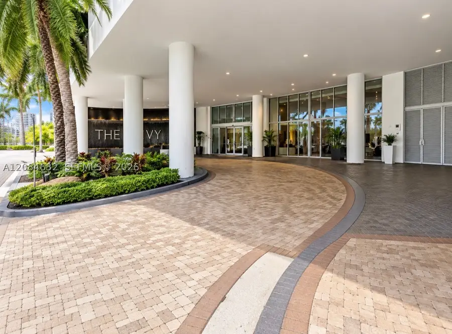 90 SW 3rd St #1403, Miami, FL 33130 - #2