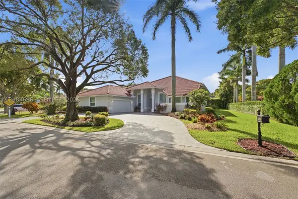 1861 W Eagle Trace Blvd W, Coral Springs, FL 33071
