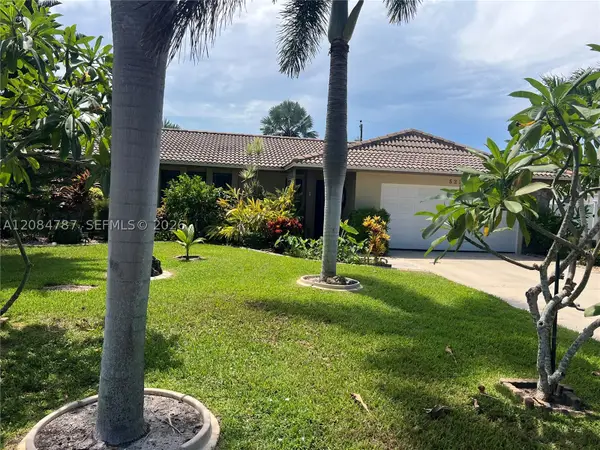 522 SE 34 Terrace, Cape Coral, FL 33904