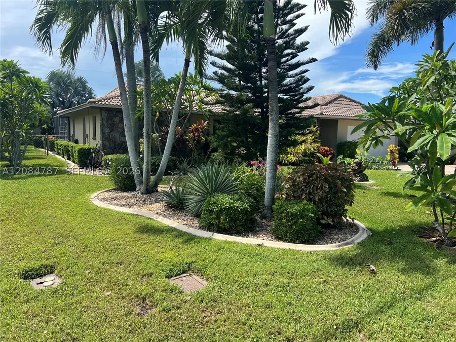 522 SE 34 Terrace, Cape Coral, FL 33904 - #3