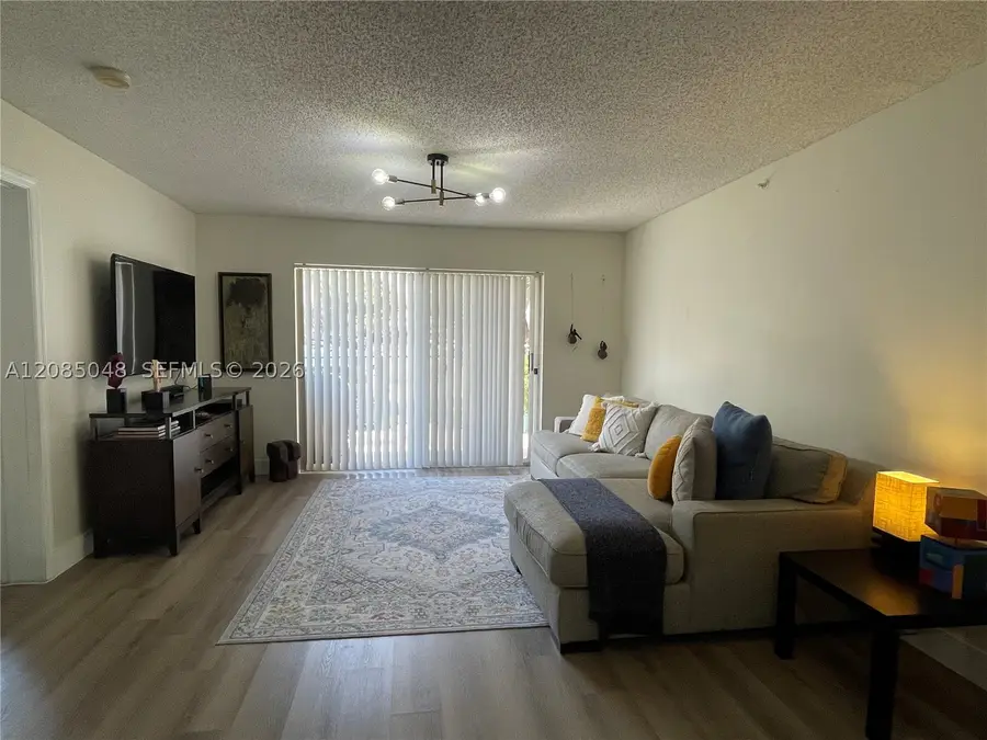 2009 SE 10th Ave #303, Fort Lauderdale, FL 33316 - #3