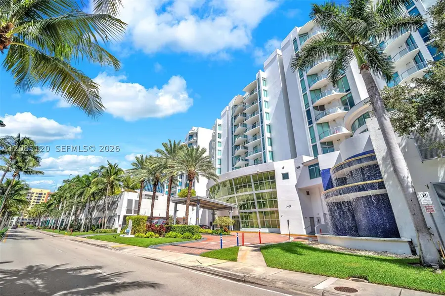3029 NE 188th St #725, Aventura, FL 33180 - #2