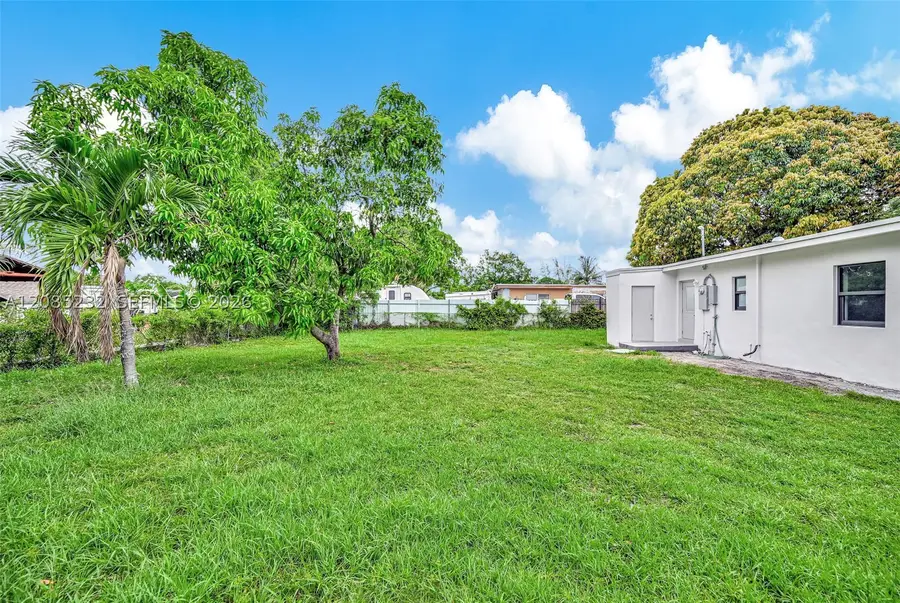 16410 NW 22nd Ct, Miami Gardens, FL 33054 - #3
