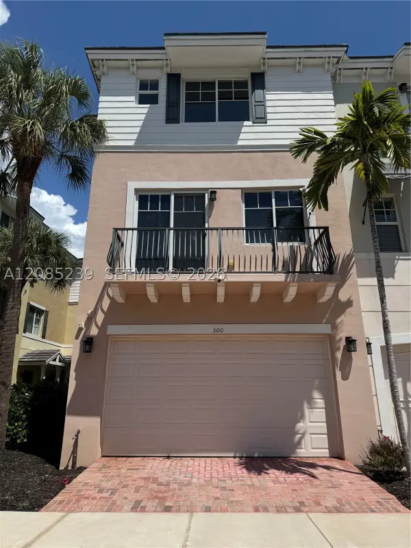 500 NW 39th Cir, Boca Raton, FL 33431