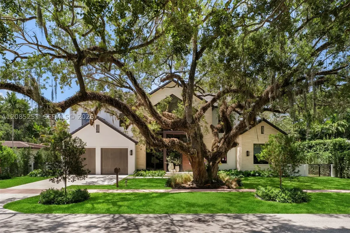418 Castania Ave, Coral Gables, FL 33146 - #1