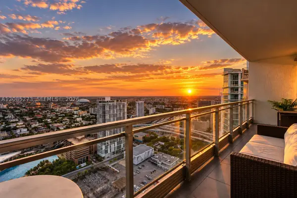 92 SW 3rd St #4407, Miami, FL 33130