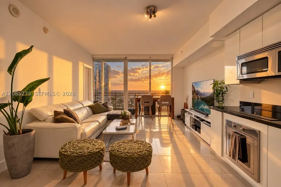 92 SW 3rd St #4407, Miami, FL 33130 - #2