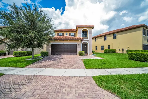 5104 NW 47th St, Tamarac, FL 33319