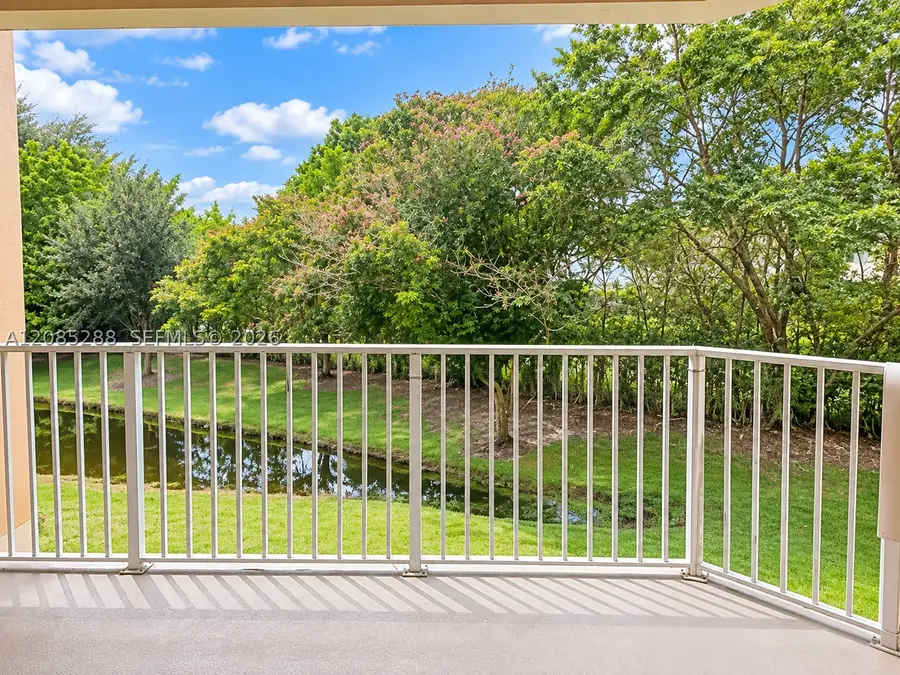 6976 SW 39th St #G205, Davie, FL 33314 - #2