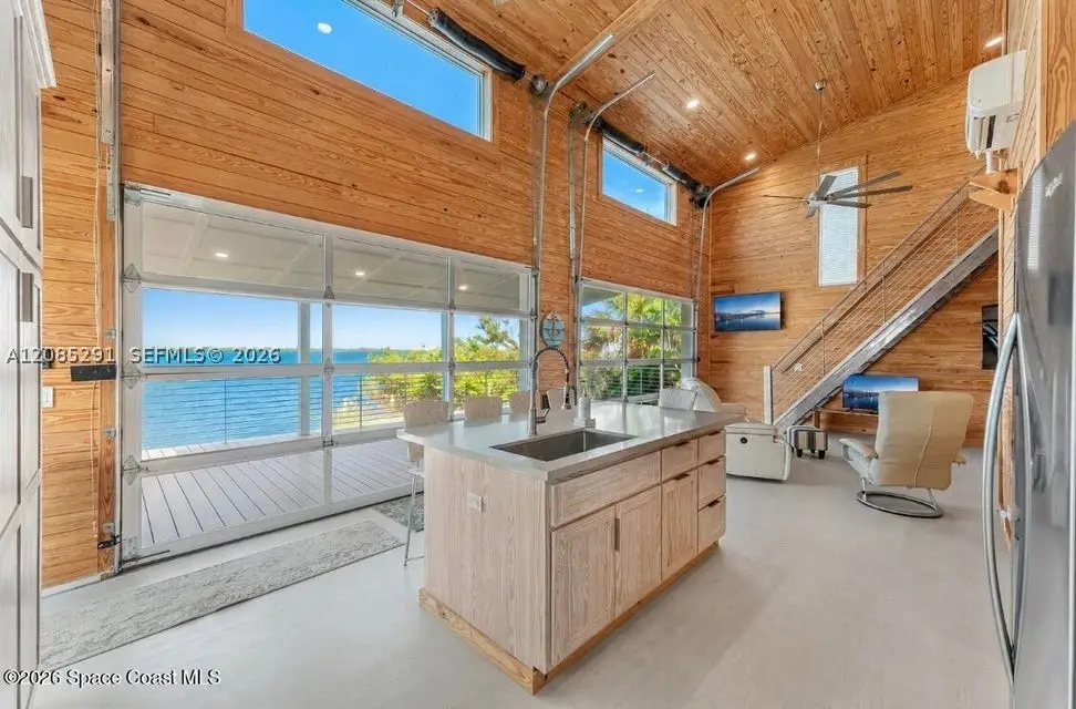 25 Vip Island Unit B, Grant Valkaria, FL 32949 - #1