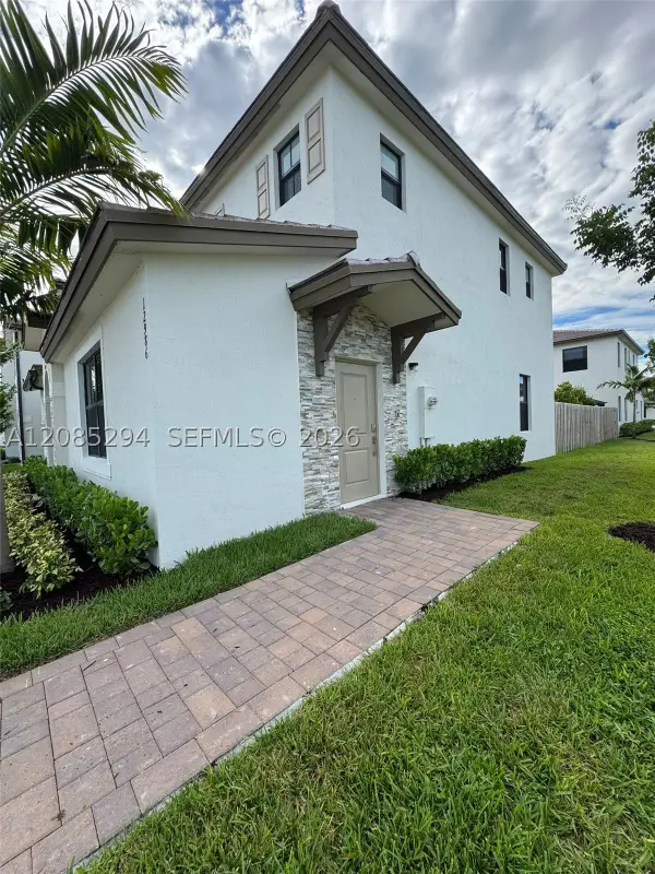 12986 SW 232nd Ter #12986, Homestead, FL 33170
