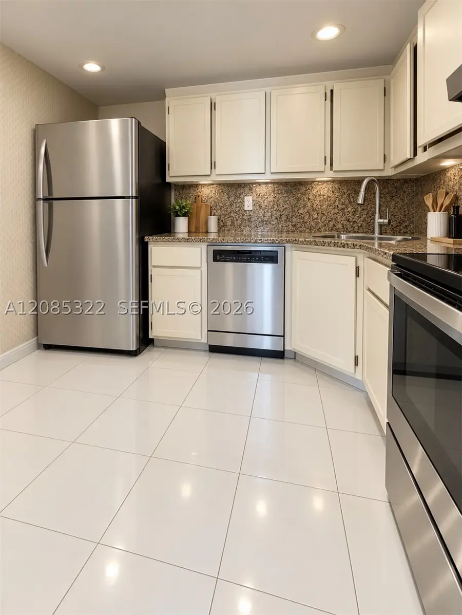 2750 NE 183rd St #601, Aventura, FL 33160 - #3