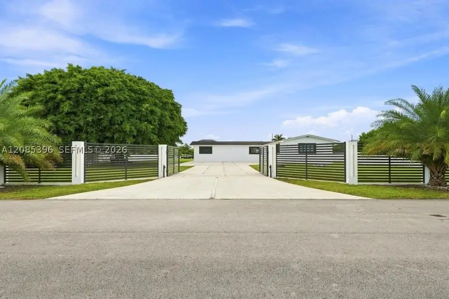 100 NW 120th Ave, Miami, FL 33182 - #2