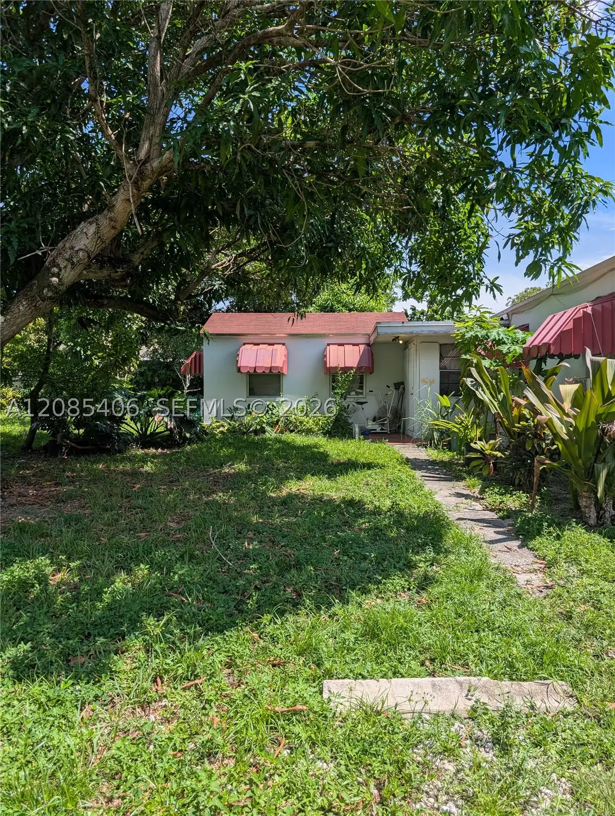 11339 Peachtree Dr, Miami, FL 33161 - #1