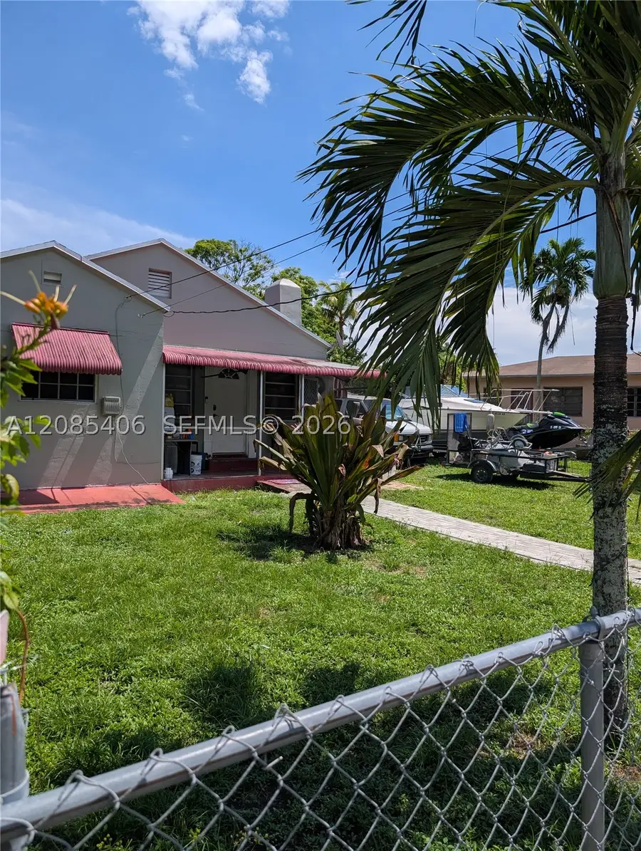 11339 Peachtree Dr, Miami, FL 33161 - #3