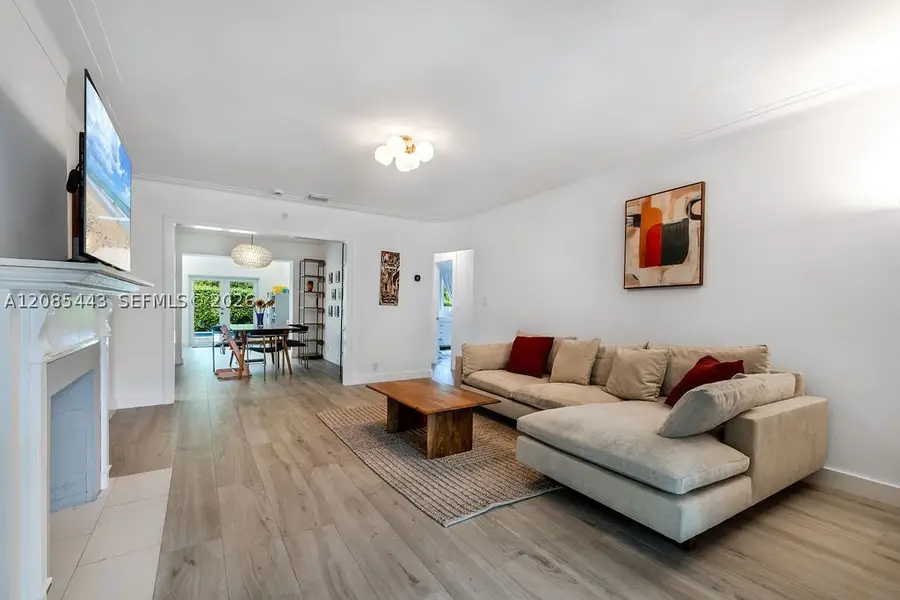 719 W 51st St, Miami Beach, FL 33140 - #2