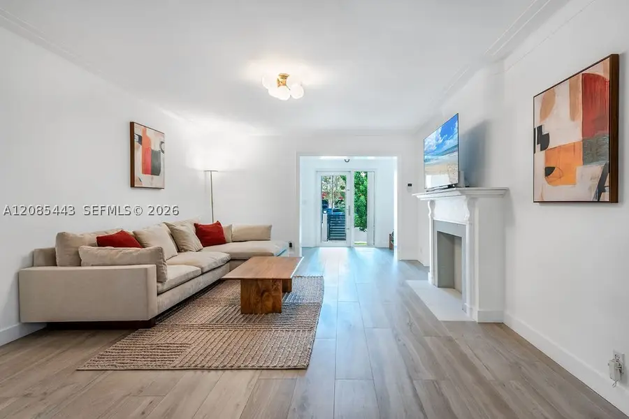 719 W 51st St, Miami Beach, FL 33140 - #3