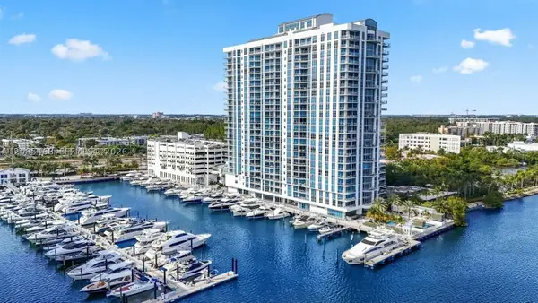 17301 Biscayne Blvd #1105, North Miami Beach, FL 33160