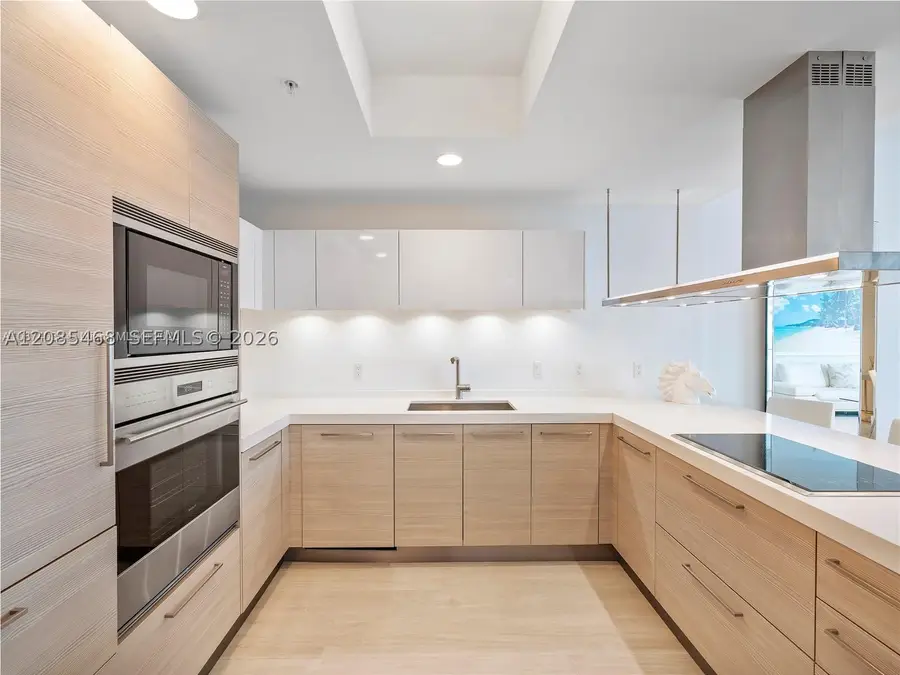 17301 Biscayne Blvd #1105, North Miami Beach, FL 33160 - #3