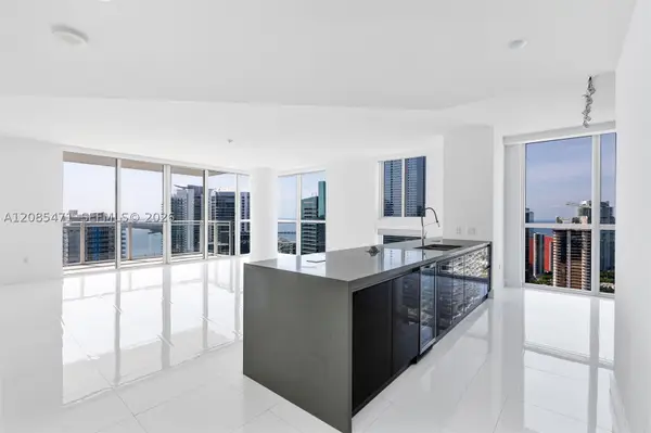 1080 Brickell Ave #3900-3901, Miami, FL 33131
