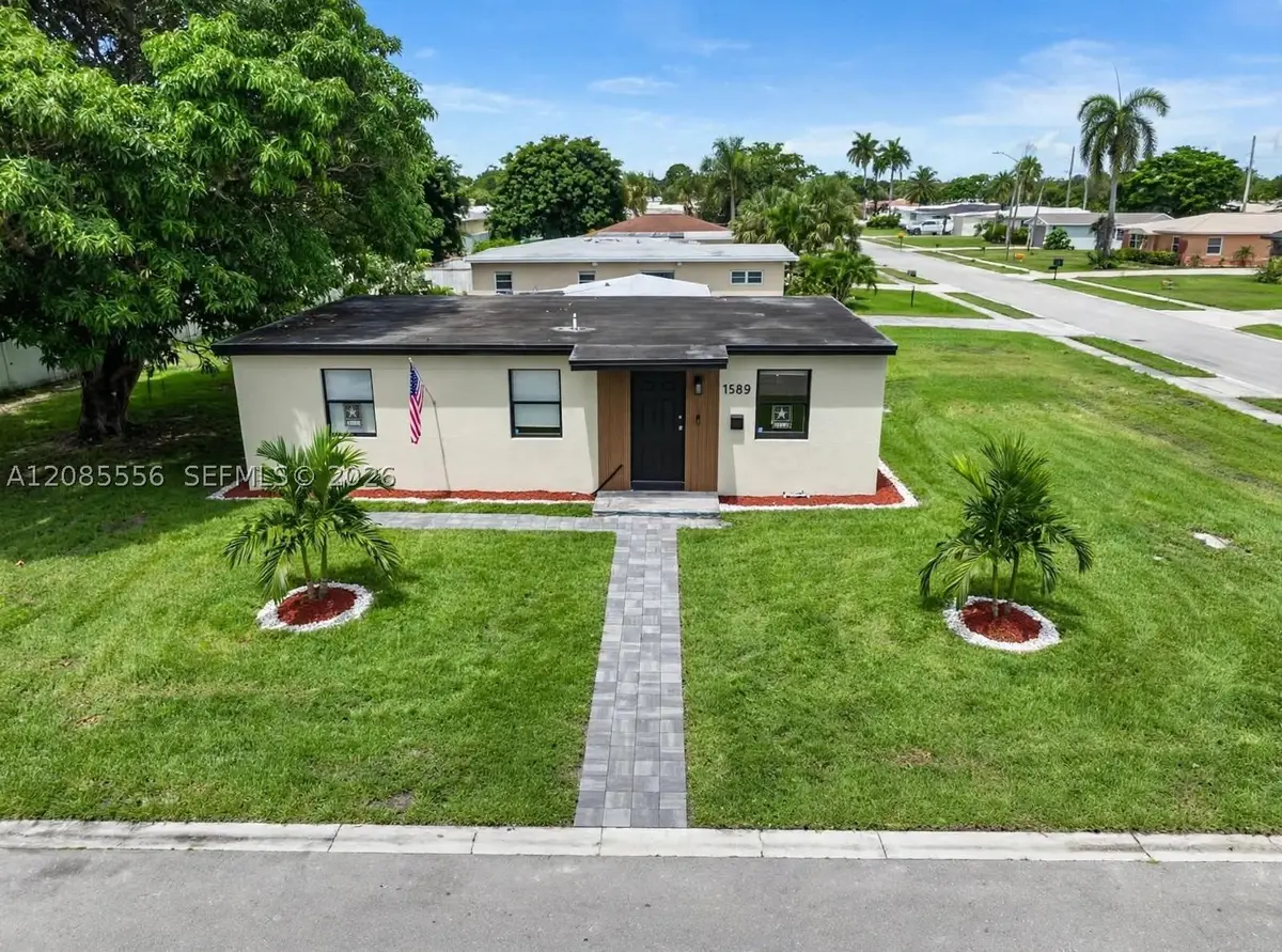 1589 NW 4th Ave, Pompano Beach, FL 33060 - #1