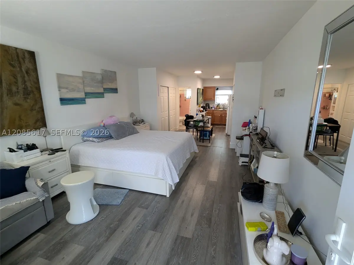 158 Ocean Dr #203, Miami Beach, FL 33139 - #1