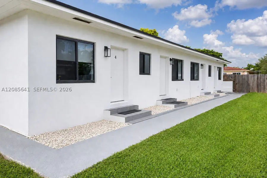 1350 NE 111th St, Miami, FL 33161 - #2