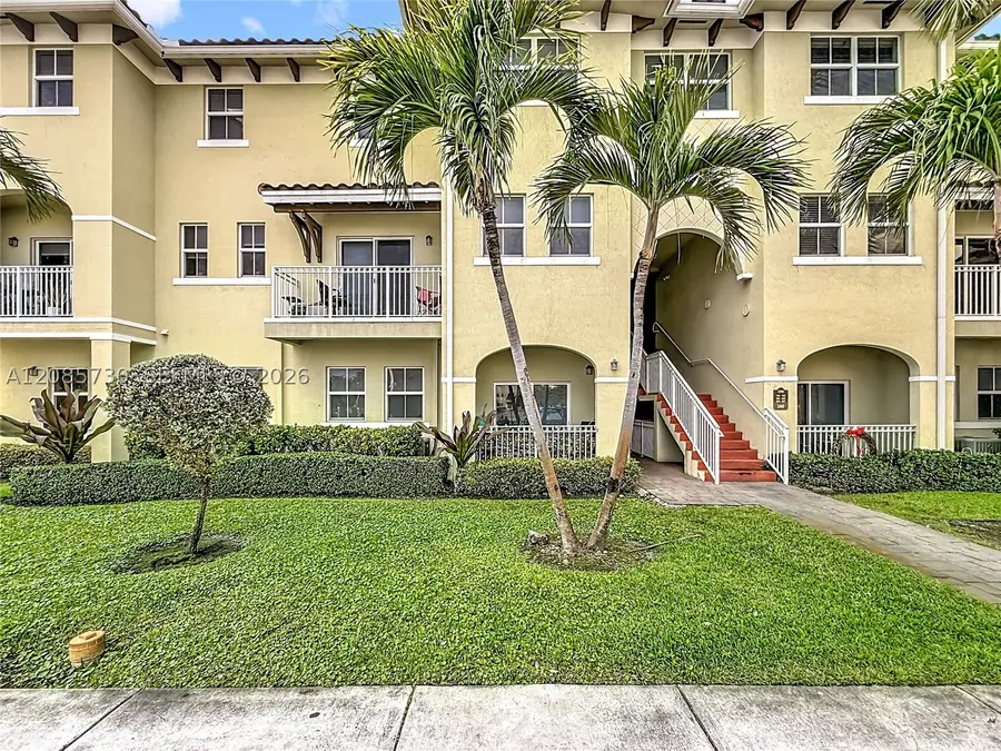 260 NW 109th Ave #206, Miami, FL 33172 - #2