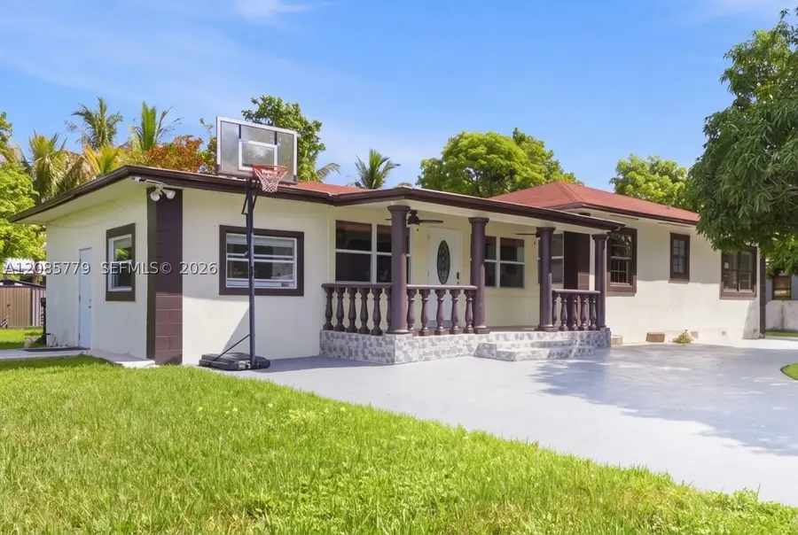 65 NW 118th St, Miami, FL 33168 - #3