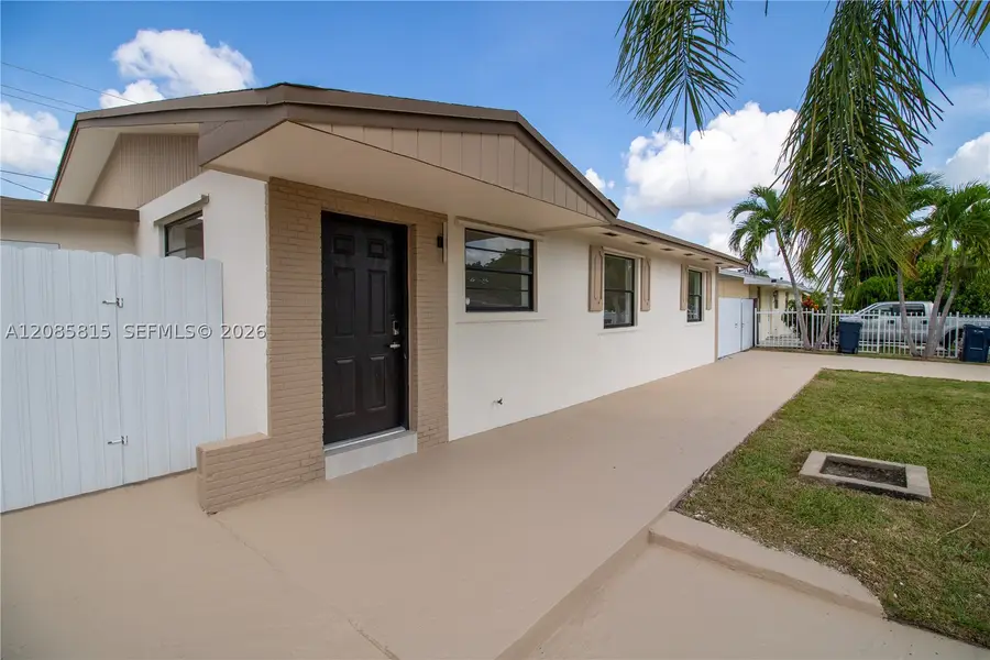 19720 SW 116th Ave, Miami, FL 33157 - #3