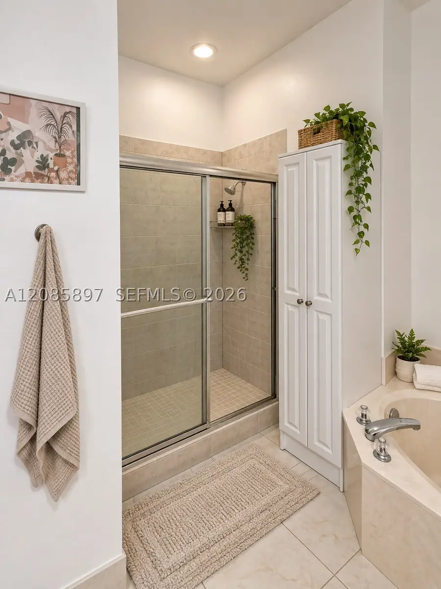 3071 La Mirage Dr, Lauderhill, FL 33319 - #2