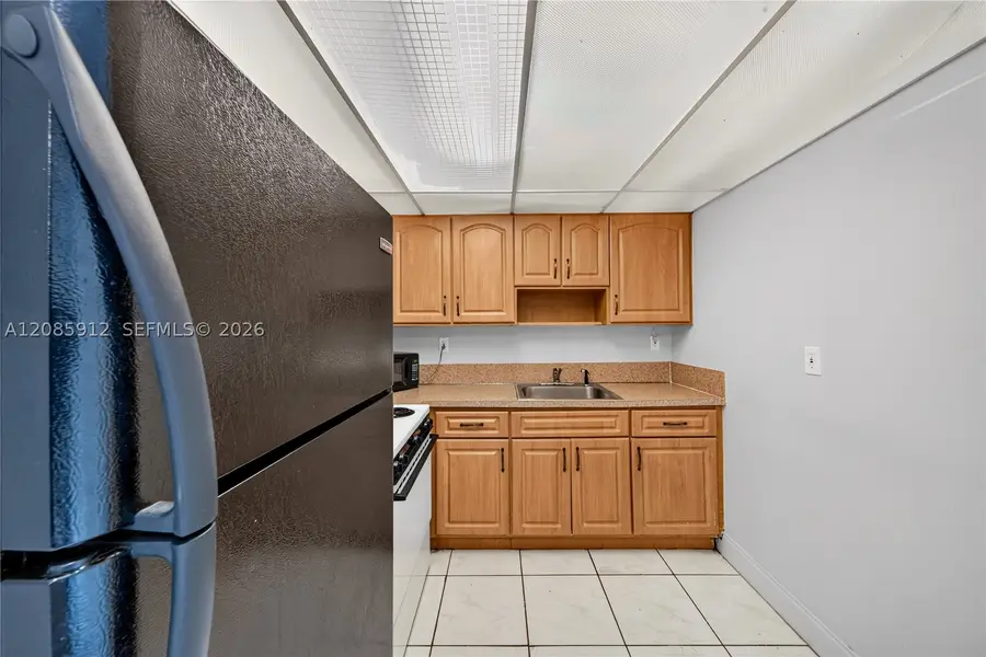 1801 NE 140th St #108, North Miami, FL 33181 - #3
