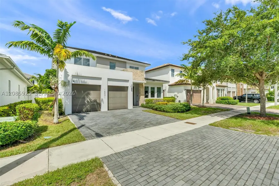 15071 SW 176th St, Miami, FL 33187 - #2