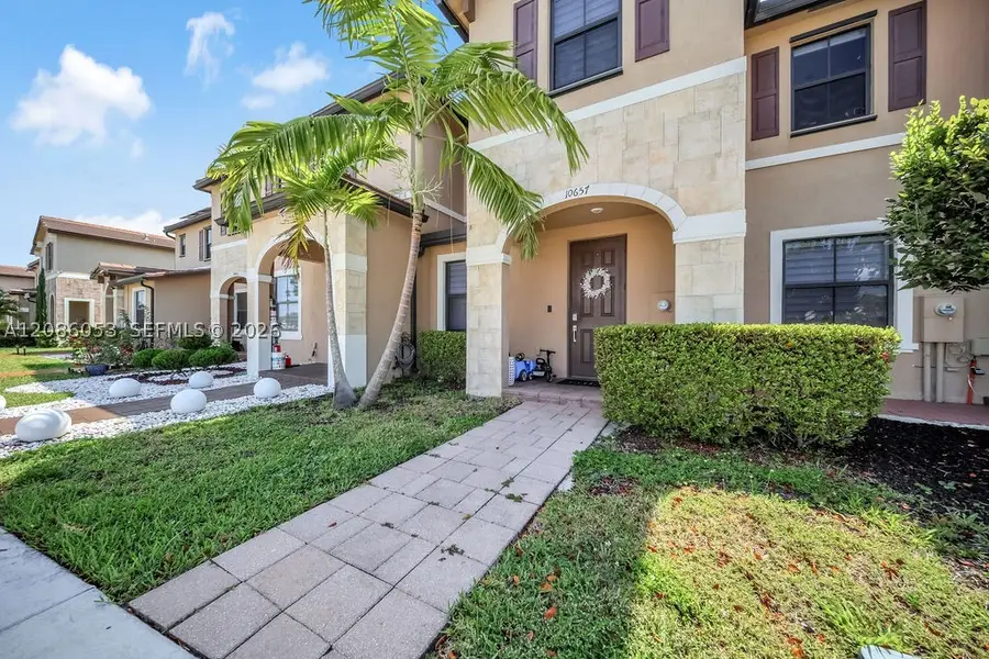 10657 W 32nd Ln, Hialeah, FL 33018 - #2