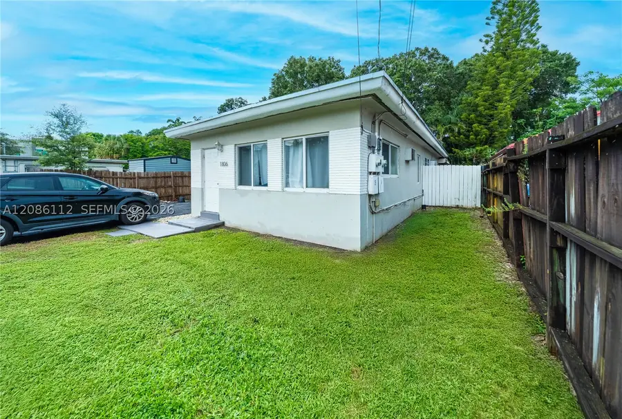 1806 SW 22nd St, Fort Lauderdale, FL 33315 - #2
