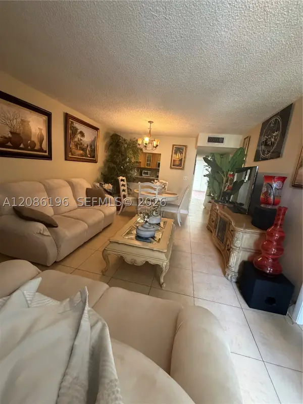 10090 NW 80 Ct #1327, Hialeah Gardens, FL 33016