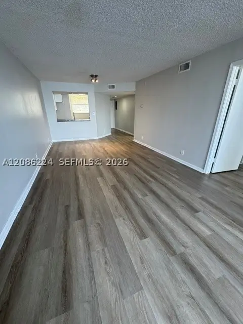 116 Lake Emerald Dr #202, Oakland Park, FL 33309 - #3