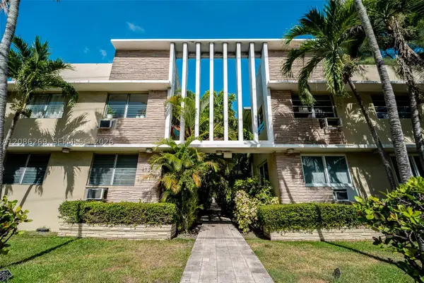 4740 Pine Tree Dr #20, Miami Beach, FL 33140