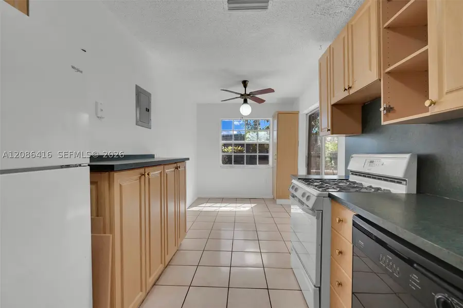 10780 NW 29th Ct, Sunrise, FL 33322 - #3