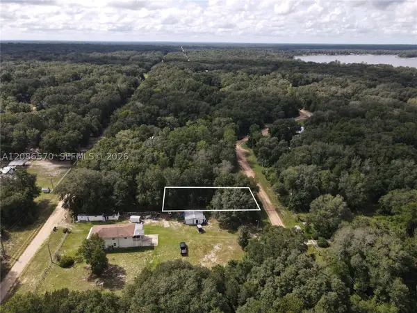 106 Gunner Ave, Other, FL 32148