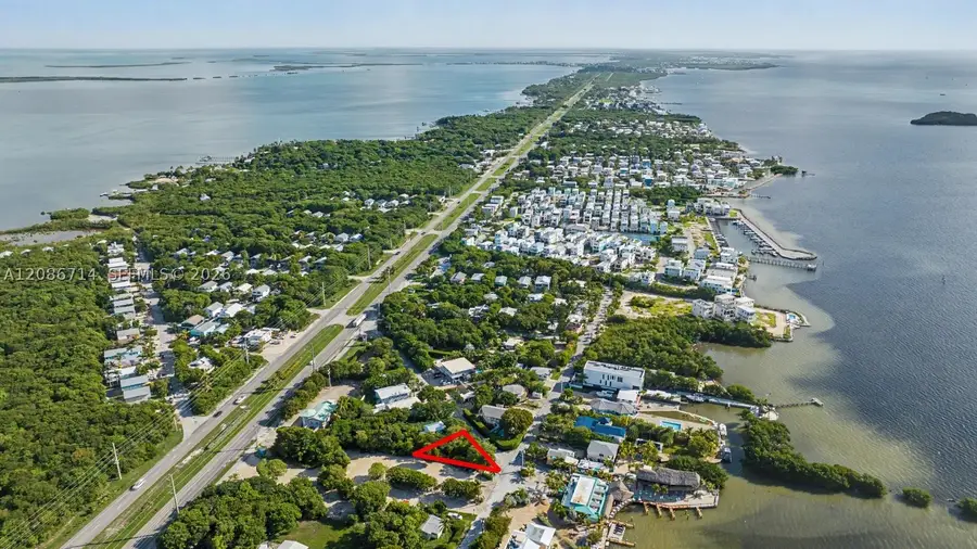 15 Ocean View Blvd, Key Largo, FL 33037 - #2