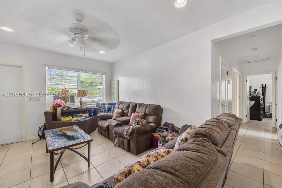 824 44th St, West Palm Beach, FL 33407 - #2