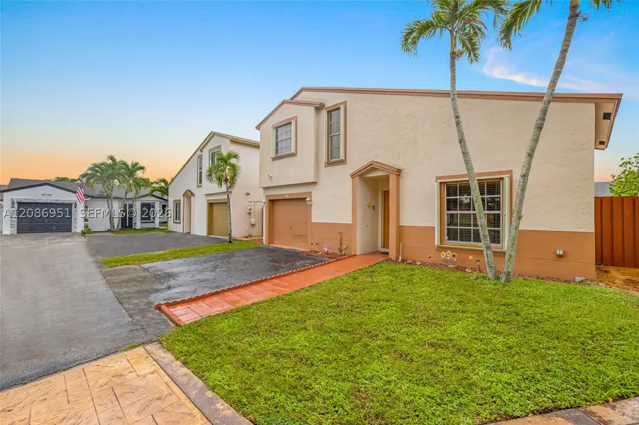 6746 NW 199th St, Hialeah, FL 33015 - #3