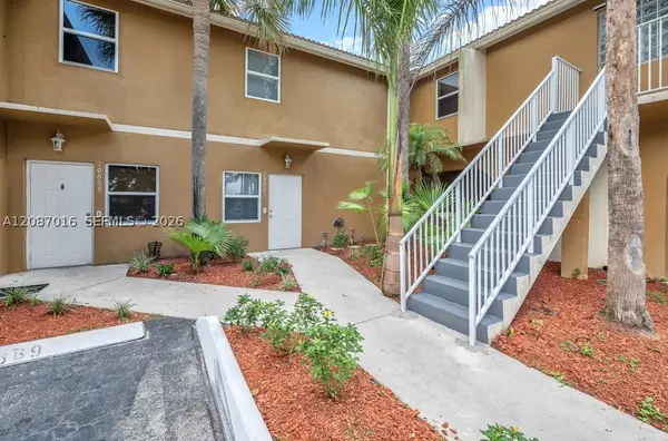10667 NW 45th St #10667, Coral Springs, FL 33065