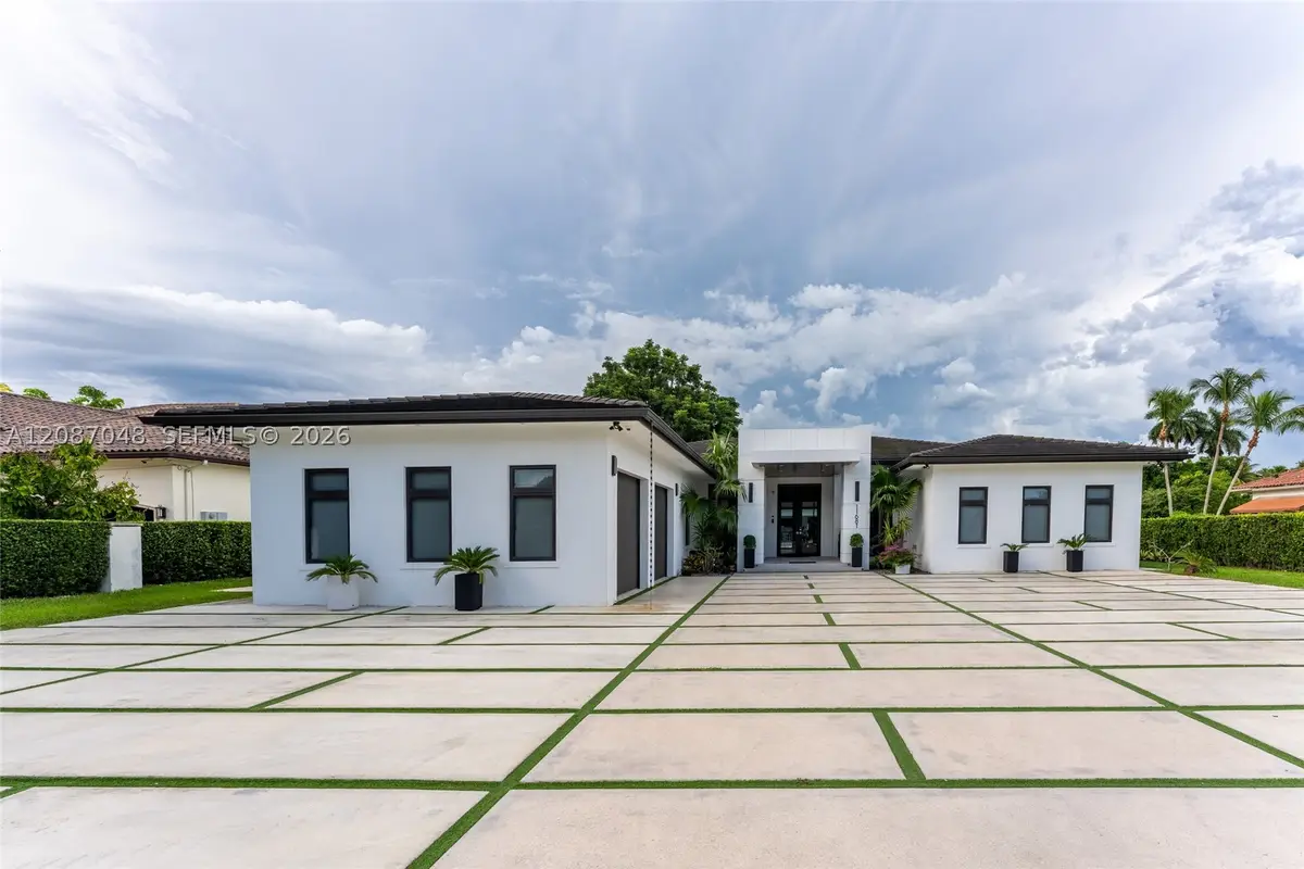 11681 SW 93rd St, Miami, FL 33176 - #1