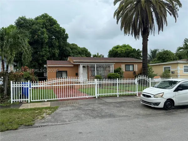1077 NE 157th Ter, North Miami Beach, FL 33162