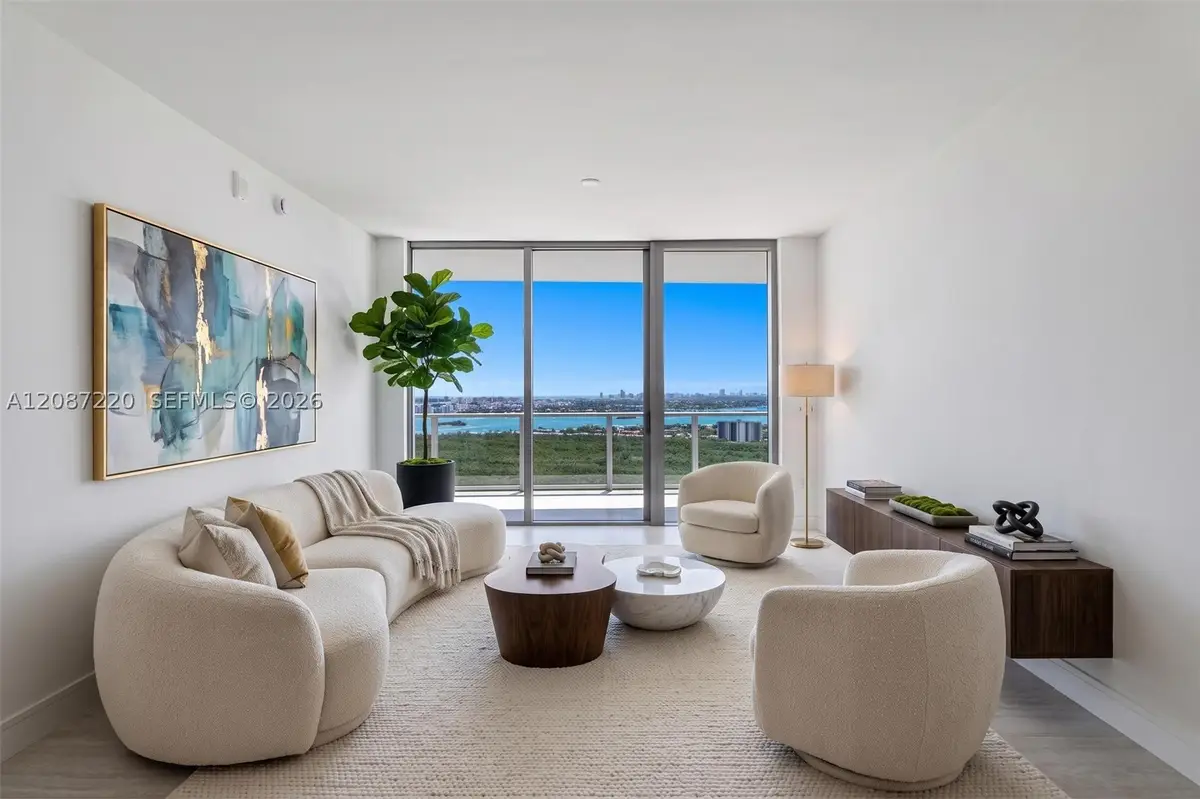 2411 Laguna #2704, North Miami, FL 33181 - #1