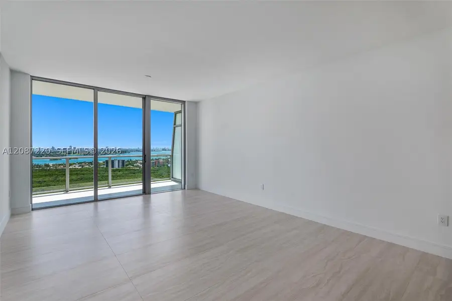 2411 Laguna #2704, North Miami, FL 33181 - #3