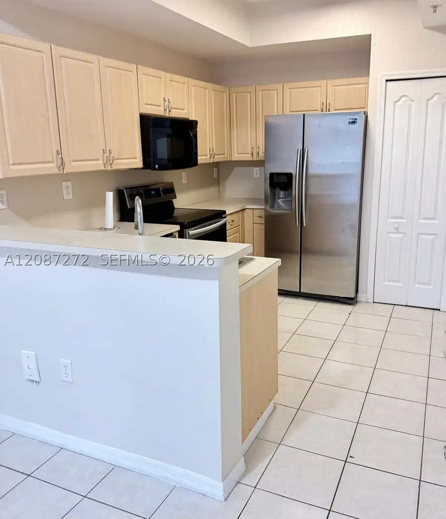 8906 W Flagler St #216, Miami, FL 33174 - #3