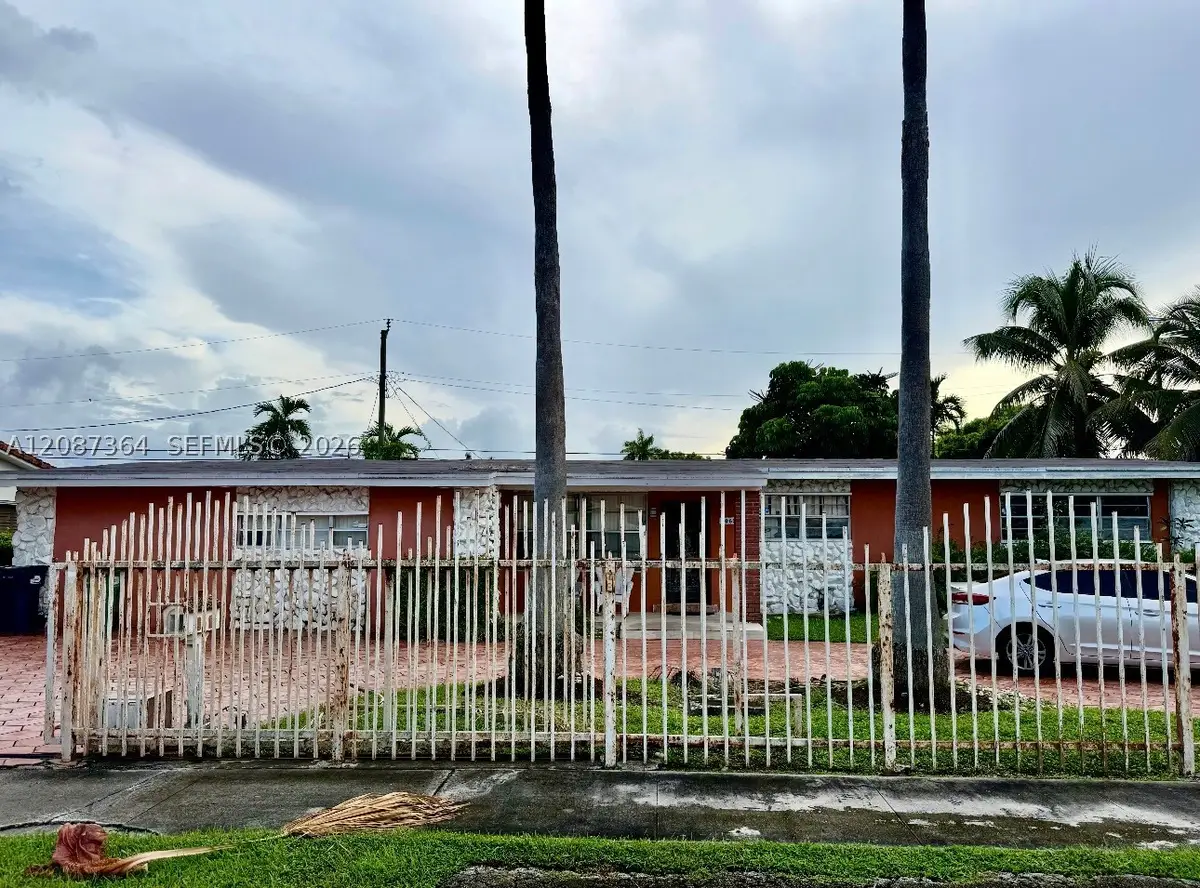 5065 SW 90th Ct, Miami, FL 33165 - #1